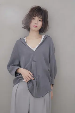 ミディアム 代表 土屋ヒロユキ ショートカットのヘアスタイル