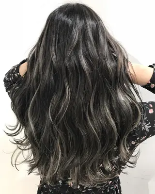 セミロング カラー ヘアアレンジ 【公式】amble luxe池袋東口🩷のヘアスタイル