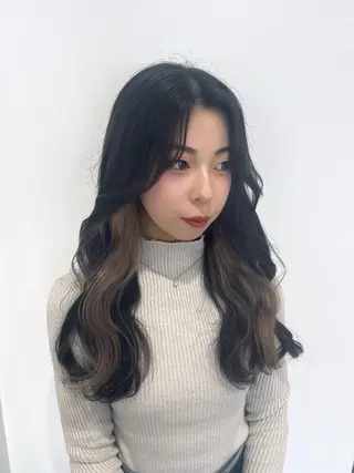 ロング カラー 暗髪🩶ラベンダー/ ブルー/ユウナ🤍のヘアスタイル