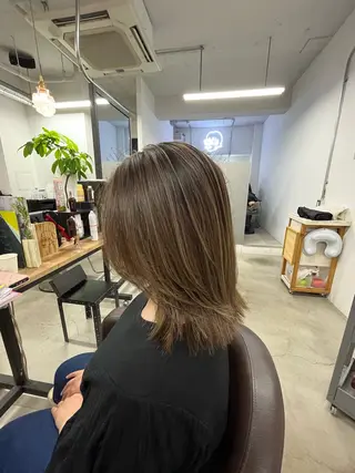 ミディアム 中村 靖彬のヘアスタイル