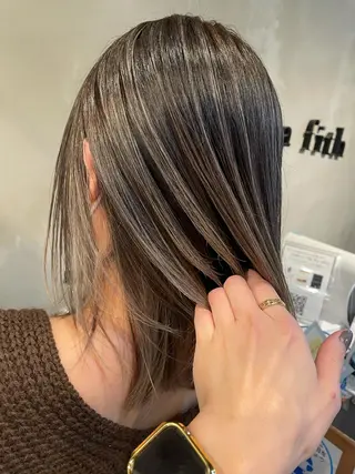 ミディアム カラー La fith 店長 城谷颯人のヘアスタイル