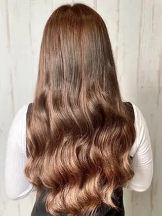 ロング カラー パーマ ヘアアレンジ 大阪レミーエクステ チビ編み込みのヘアスタイル