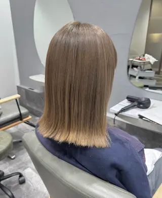 ミディアム カラー 吉田 空 (POANA.)のヘアスタイル