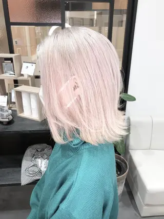 ショート カラー LOOP hairのヘアスタイル