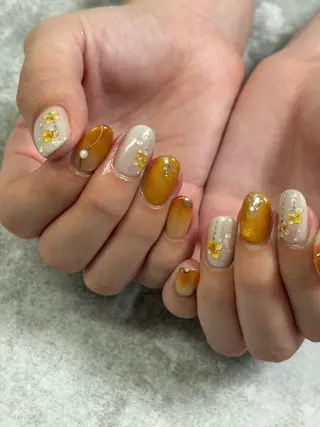 ネイル FIORITURA Maikoのネイルデザイン