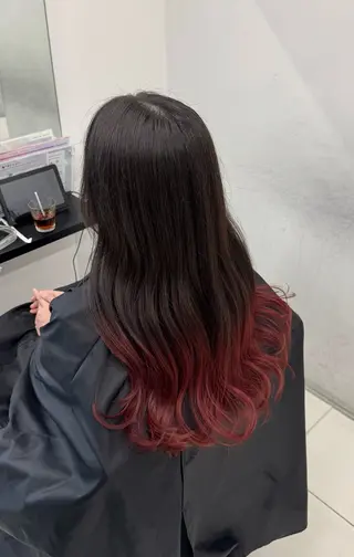 ロング カラー ブリーチカラー 安田海音のヘアスタイル