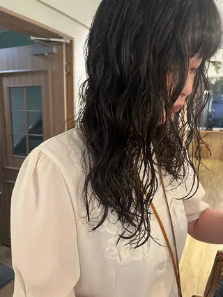 ロング カラー パーマ ヘアアレンジ nishi fuyumiのヘアスタイル