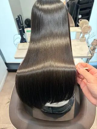 ロング カラー 【ブリーチ矯正◎】 【髪質改善矯正】のヘアスタイル