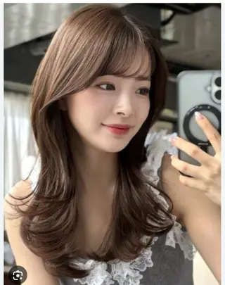 ロング カラー 韓国風レイヤーカラー ライムのヘアスタイル