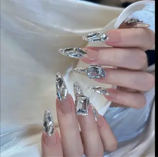 ネイル NiJi Nailsのネイルデザイン