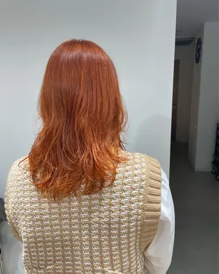 ミディアム カラー 暖色カラー🍊 ボブ🌿顔周りcutのヘアスタイル