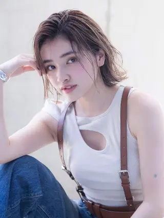 ミディアム カラー 山崎 澪 レイヤーカット/大宮のヘアスタイル