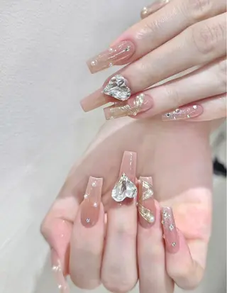 ネイル D-BEAUTY Nailsalonのネイルデザイン