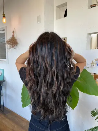 ロング カラー 🌸小掛🌸 豊橋外国人風カラーのヘアスタイル