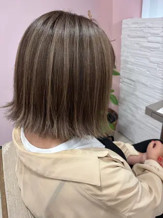 ショート カラー 黒田 海紘のヘアスタイル