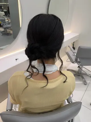 ヘアアレンジ ヘアセット🎀耳つぼ 👂💎MONAMIのヘアスタイル