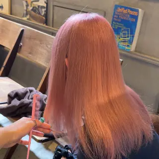 ミディアム カラー おしゃれハイトーン 💗AKARIのヘアスタイル