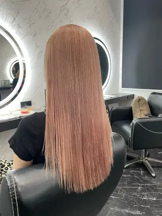 カラー LOHAS 優来(ユラ)のヘアスタイル