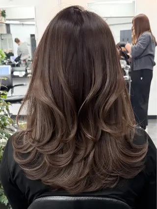 セミロング カラー ヘアアレンジ 🫧透明感カラー/ Wカラー🫧namiのヘアスタイル