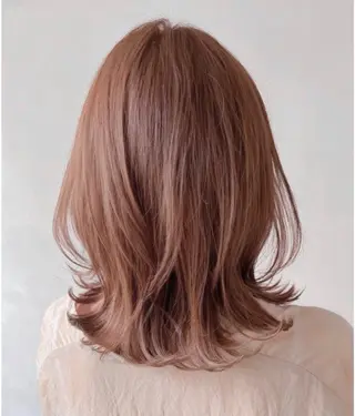 セミロング カラー LOOP 佐藤のヘアスタイル