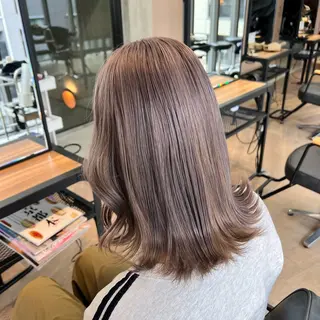 ミディアム オオバヤシ マホのヘアスタイル