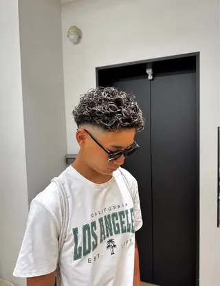 ショート メンズ特化 TAKUYAのヘアスタイル