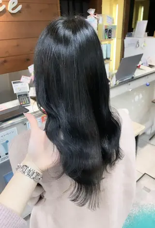 セミロング レイヤー/艶髪カラー 森本くるみのヘアスタイル