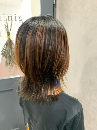 ミディアム giniro ホソミのヘアスタイル
