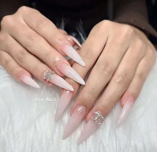 ネイル HIN NAILのネイルデザイン