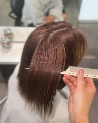 ミディアム カラー _white難波店 .ヒナ🦋のヘアスタイル