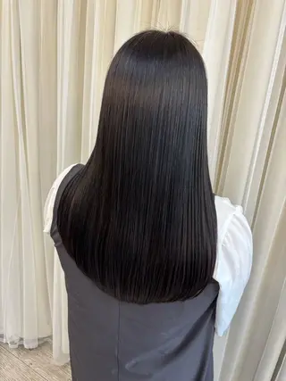 ロング 金城 麗華のヘアスタイル