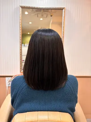 セミロング 山田 愛のヘアスタイル