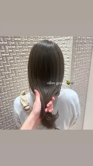 セミロング カラー 柔らかい縮毛矯正 Yu🫧銀座🩶のヘアスタイル