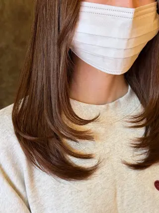 ミディアム 植田 沙那のヘアスタイル