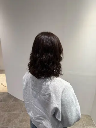 ミディアム パーマ 松下 茉紀👱🏻♀️のヘアスタイル