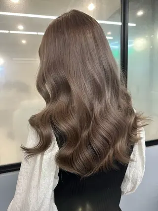 ロング カラー 尾関 隼多のヘアスタイル
