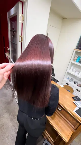ロング カラー 水田吉亮/髪質改善/ 縮毛矯正/レイヤーのヘアスタイル