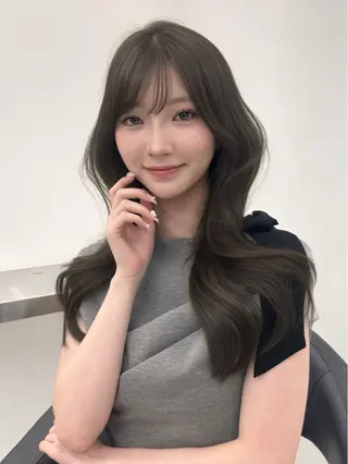 ロング カラー 上品モテヘア🩶 karen🩶のヘアスタイル