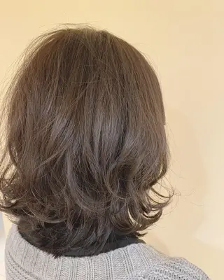 ミディアム 加藤 綾華のヘアスタイル