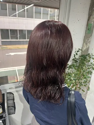 カラー YUJIN ツイスパ波巻き🔥のヘアスタイル