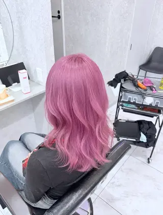 ミディアム 🦋ハイトーン🦋 石山 希理🦋のヘアスタイル