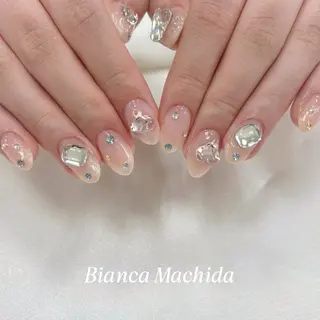 ネイル Bianca 🌟 yanagihasiのネイルデザイン