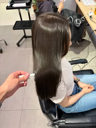 セミロング カラー 縮毛/くすみカラー Mariamu🌼のヘアスタイル