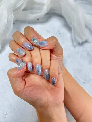 ネイル Blowe ニュアンスのネイルデザイン