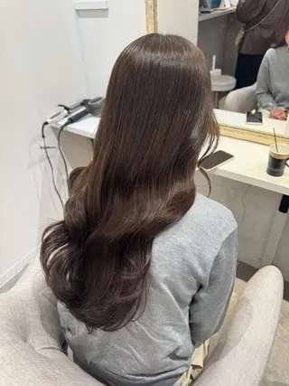 ロング カラー 赤み無し柔らかカラー 【梅田】madokaのヘアスタイル