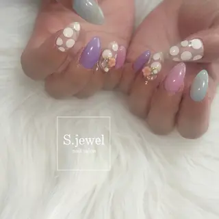 ネイル S. JEWELのネイルデザイン