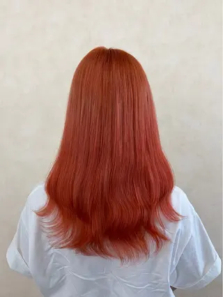 セミロング カラー 倉澤 愛理のヘアスタイル