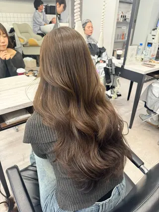 ロング なつき🎀韓国ヘア /透明感カラーのヘアスタイル