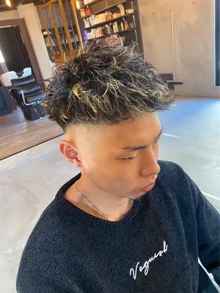 ショート カラー パーマ メンズ ツイスパ特化 石川 歳也のヘアスタイル