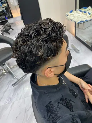 ショート パーマ メンズ 🌴パーマオタク🌴 長谷川　諒佑🌈のヘアスタイル
